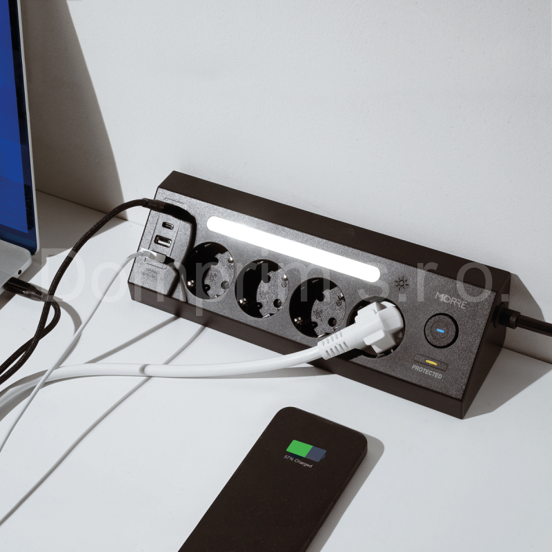 Napájecí lišta s LED světlem a čtyřmi zásuvkami + USB porty 